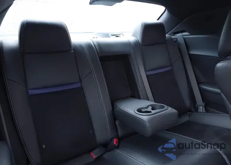 2013 Dodge Challenger Srt8 from USA, damaged, VIN 2C3CDYCJ5DH708559